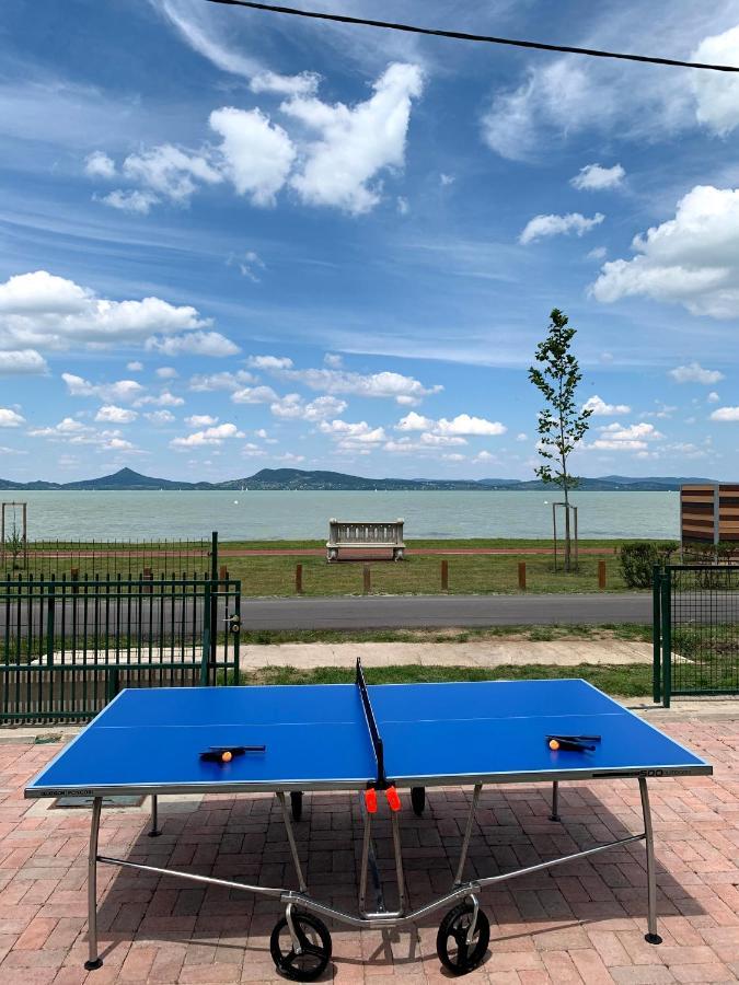 Exclusive Beachfront Villa Fonyód Kültér fotó