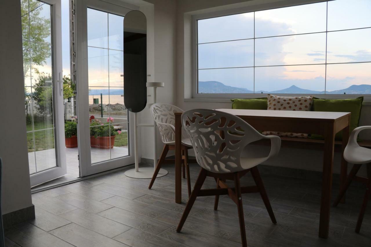Exclusive Beachfront Villa Fonyód Kültér fotó