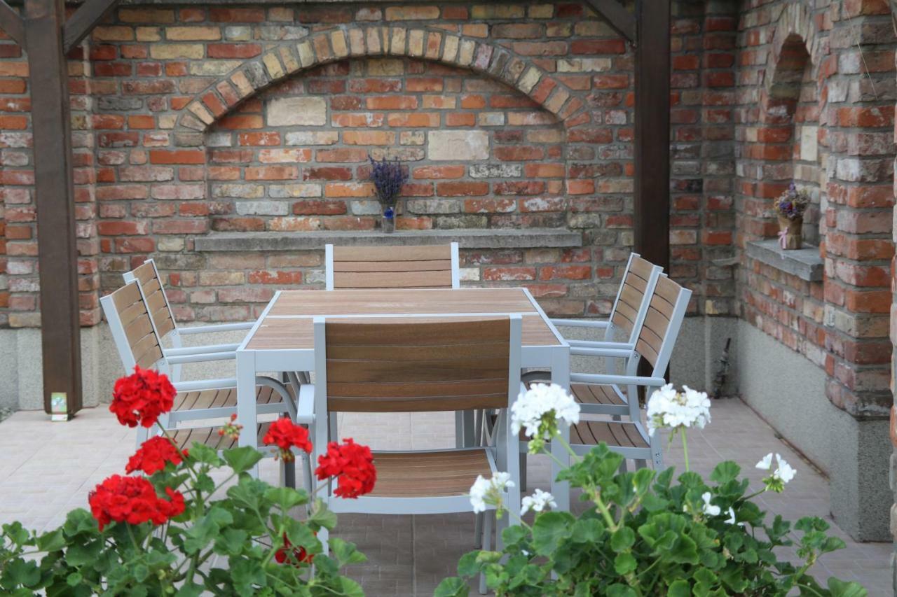 Exclusive Beachfront Villa Fonyód Kültér fotó